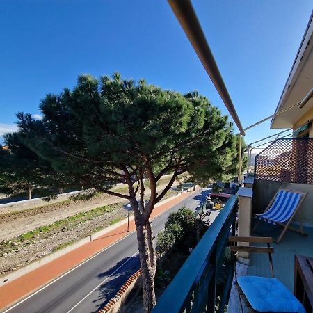 650 Metri Dal Mare - Wifi - Terrazzo - Piscina - A/C Apartamento Pietra Ligure Exterior foto